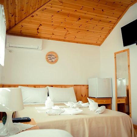 Hotel Domino Gjirokastër Extérieur photo