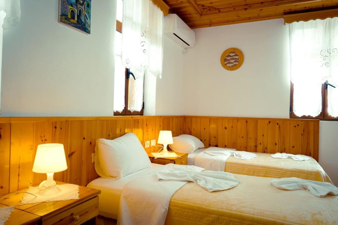 Hotel Domino Gjirokastër Extérieur photo