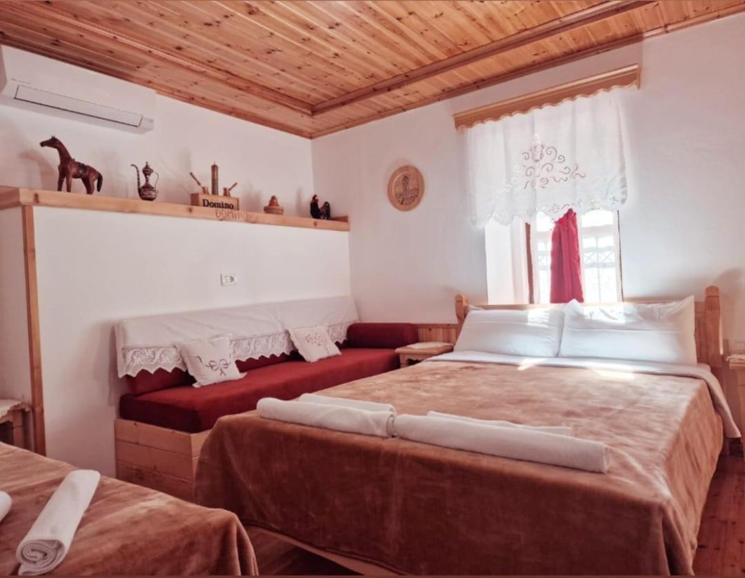 Hotel Domino Gjirokastër Extérieur photo