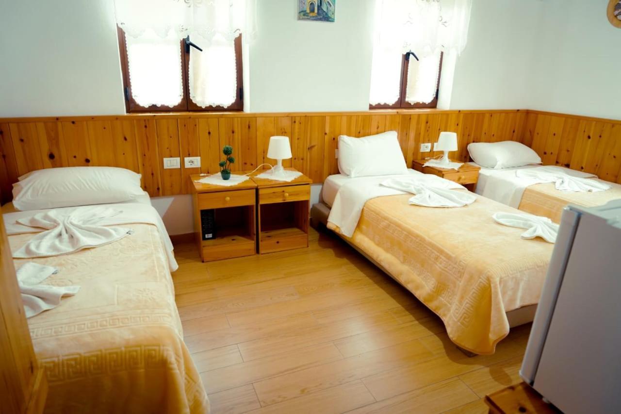 Hotel Domino Gjirokastër Extérieur photo