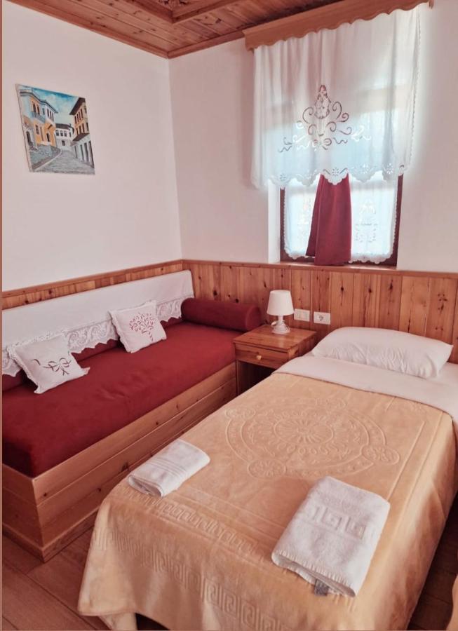 Hotel Domino Gjirokastër Extérieur photo